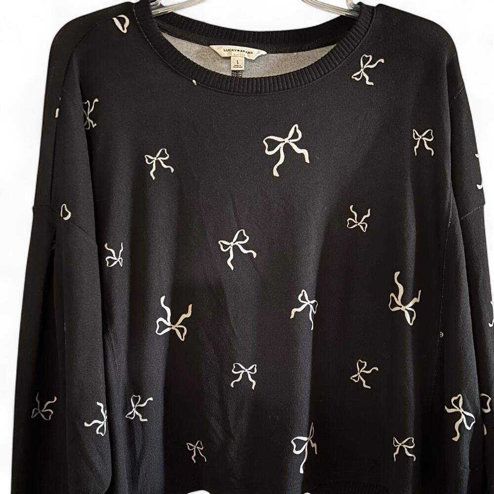 Lucky Brand Women's Black Back Detail Top - Large